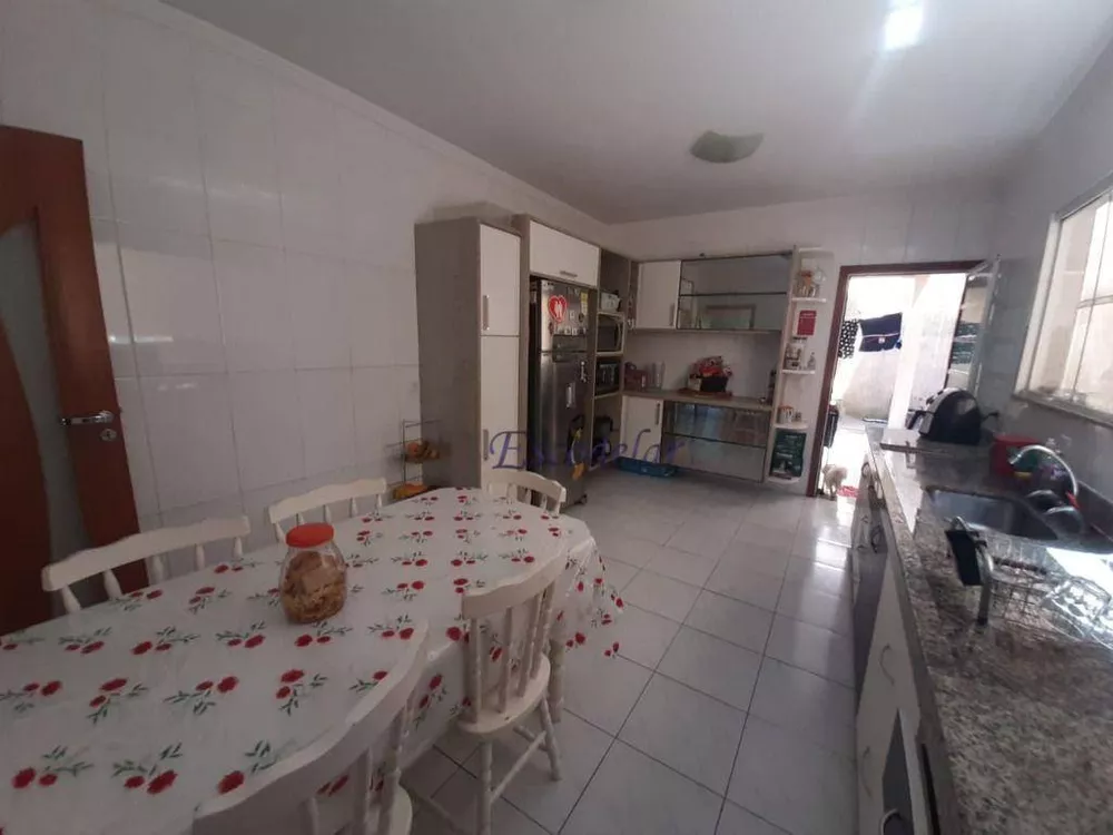 Sobrado à venda com 3 quartos, 127m² - Foto 3