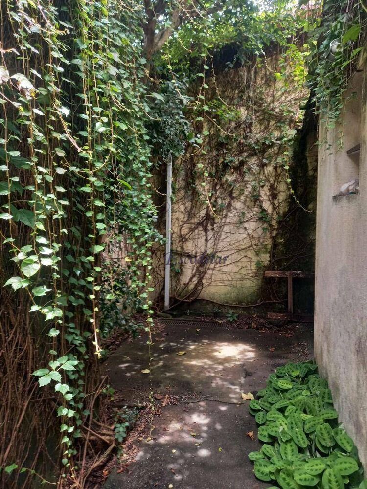 Casa, 4 quartos, 240 m² - Foto 11