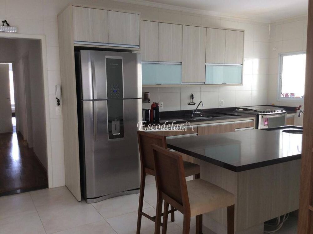 Casa, 3 quartos, 250 m² - Foto 1