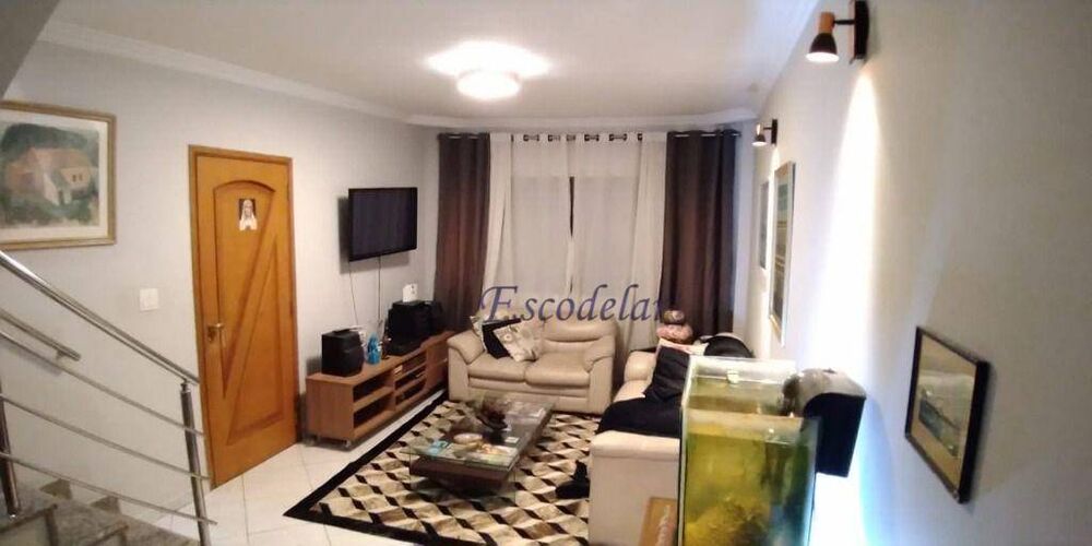 Sobrado à venda com 4 quartos, 150m² - Foto 1