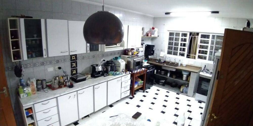 Sobrado à venda com 4 quartos, 150m² - Foto 3
