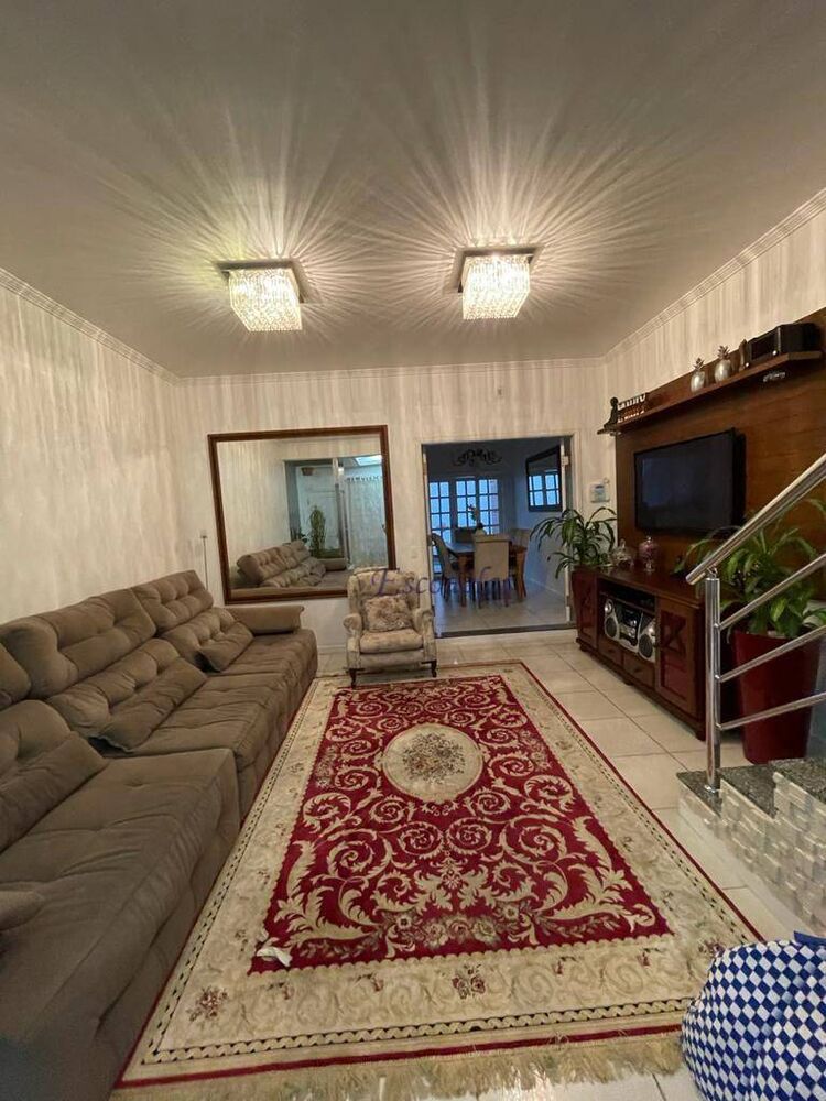 Casa, 3 quartos, 200 m² - Foto 2
