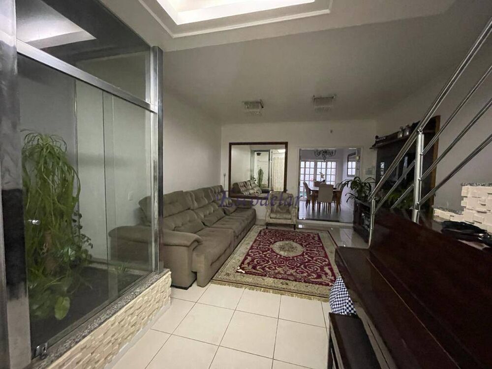 Casa, 3 quartos, 200 m² - Foto 1