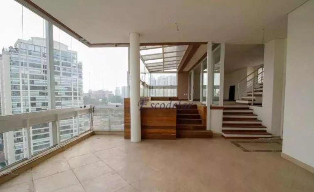 Cobertura à venda com 3 quartos, 254m² - Foto 1