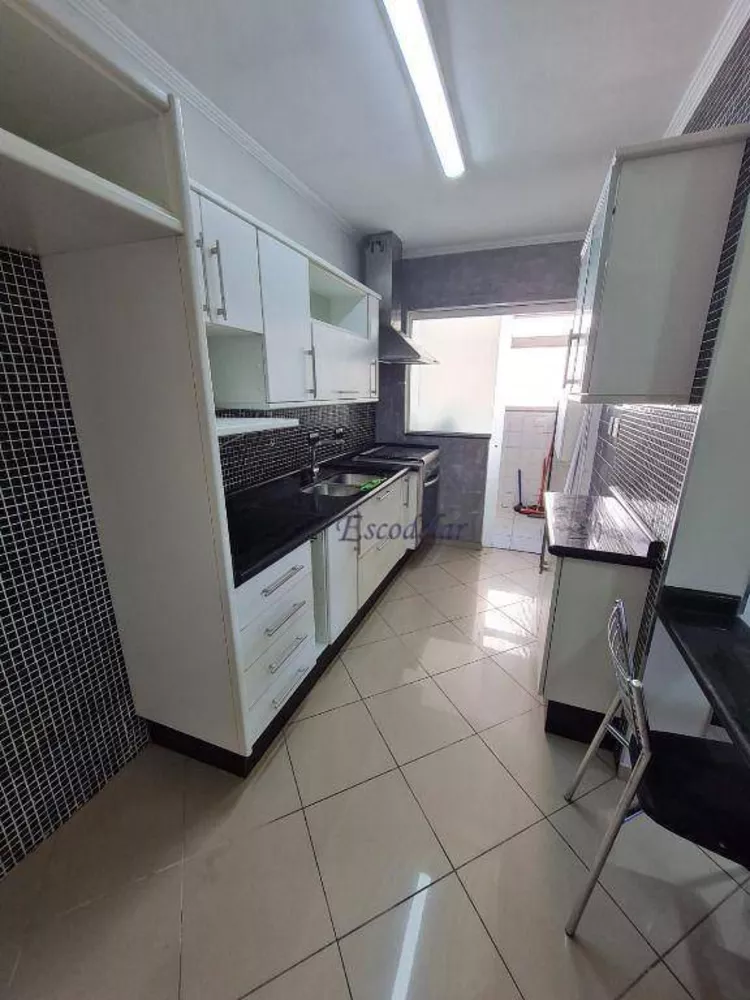 Apartamento à venda com 3 quartos, 90m² - Foto 3