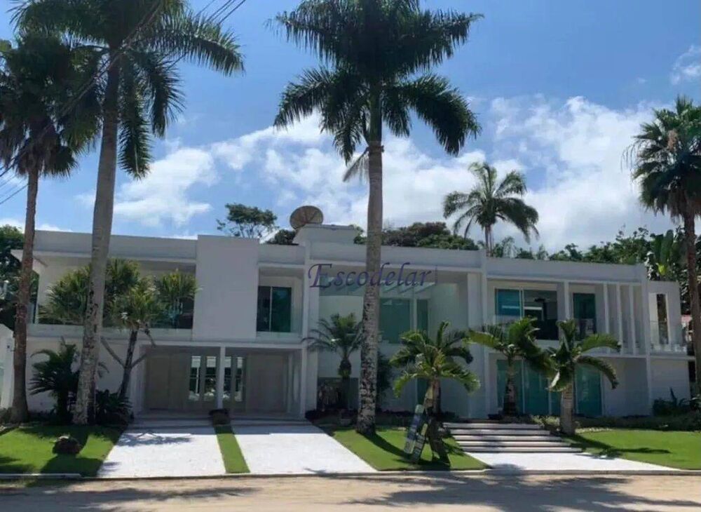 Casa de Condomínio à venda com 6 quartos, 1036m² - Foto 1