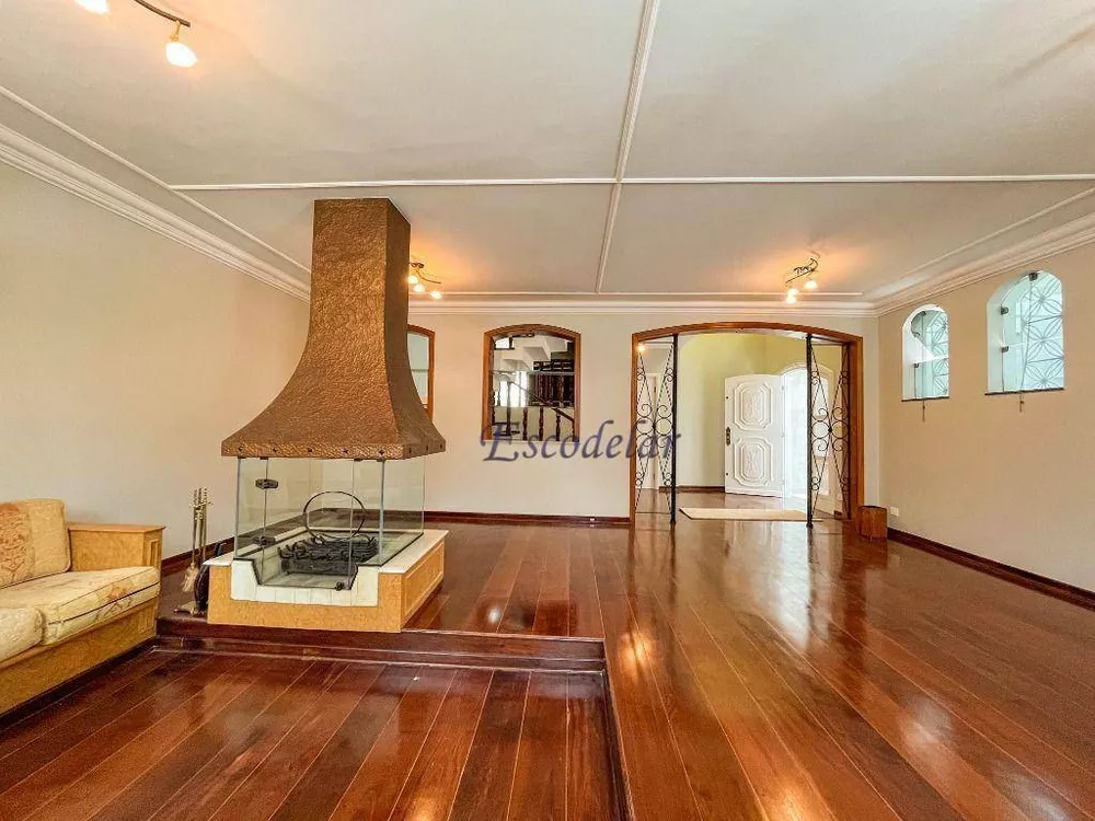 Casa para alugar com 4 quartos, 500m² - Foto 4
