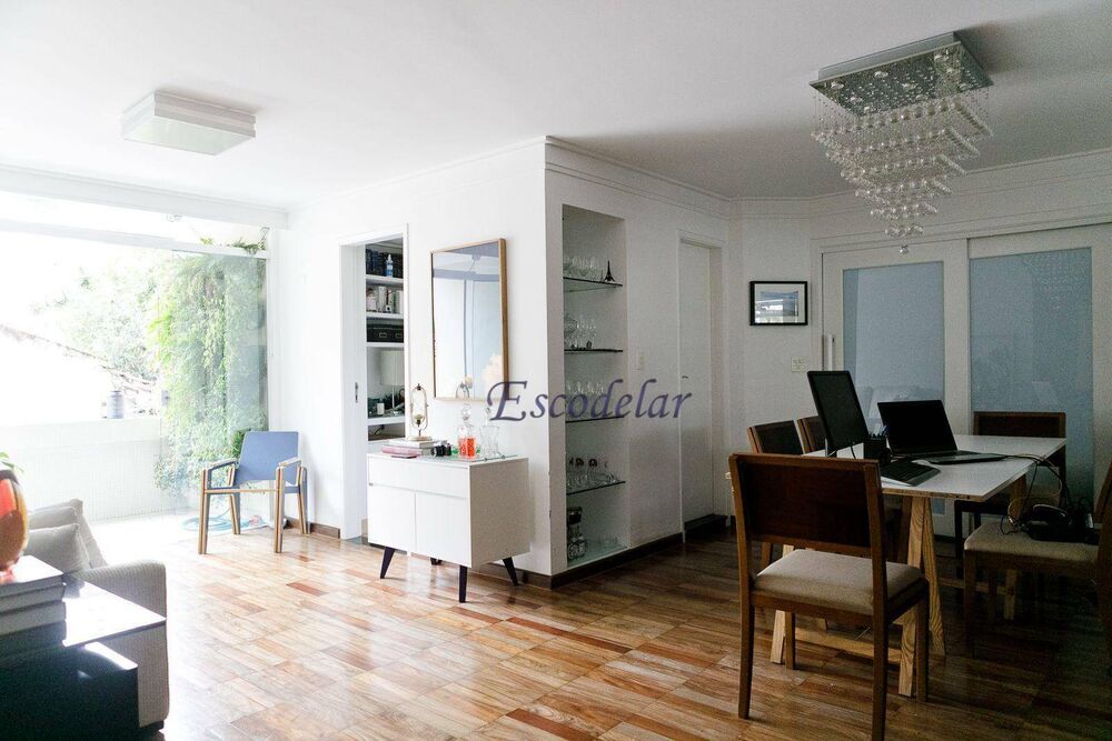 Apartamento, 3 quartos, 130 m² - Foto 1
