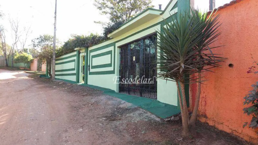 Chácara, 3 quartos, 1100 m² - Foto 1