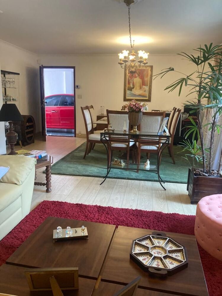 Sobrado à venda e aluguel com 3 quartos, 243m² - Foto 1