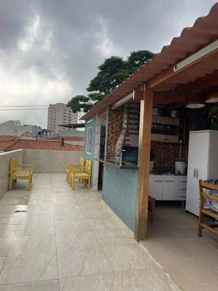 Sobrado à venda com 2 quartos, 220m² - Foto 1