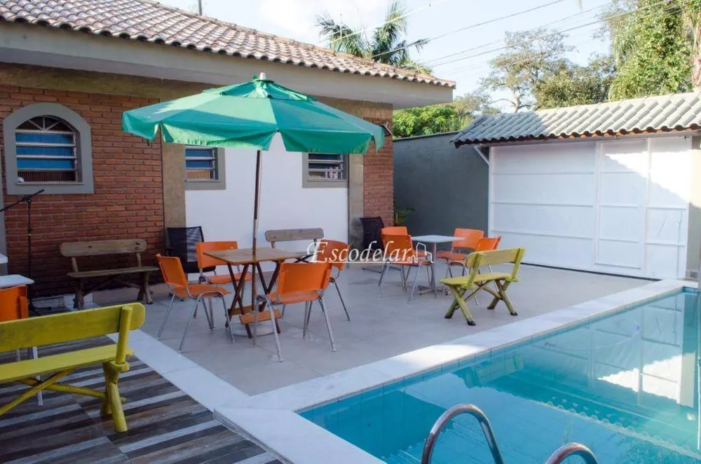 Casa, 3 quartos, 210 m² - Foto 1