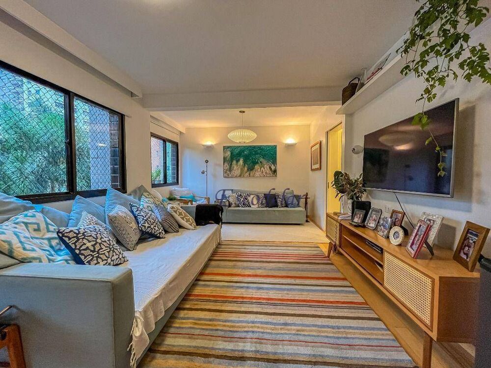 Apartamento, 3 quartos, 130 m² - Foto 2