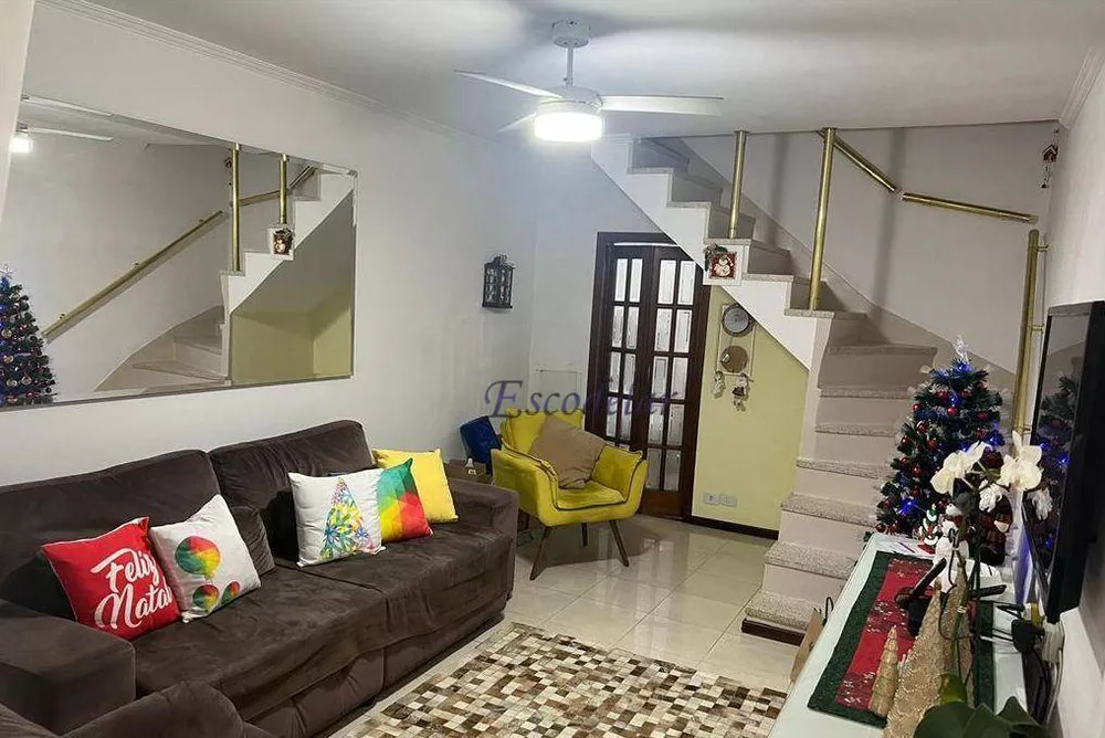 Sobrado à venda com 4 quartos, 132m² - Foto 1