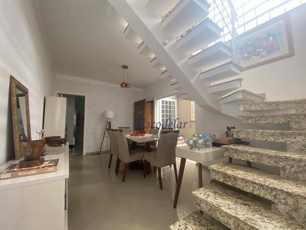 Sobrado, 3 quartos, 205 m² - Foto 1