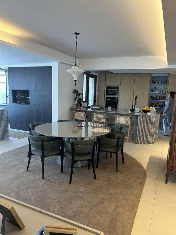 Apartamento, 3 quartos, 136 m² - Foto 2
