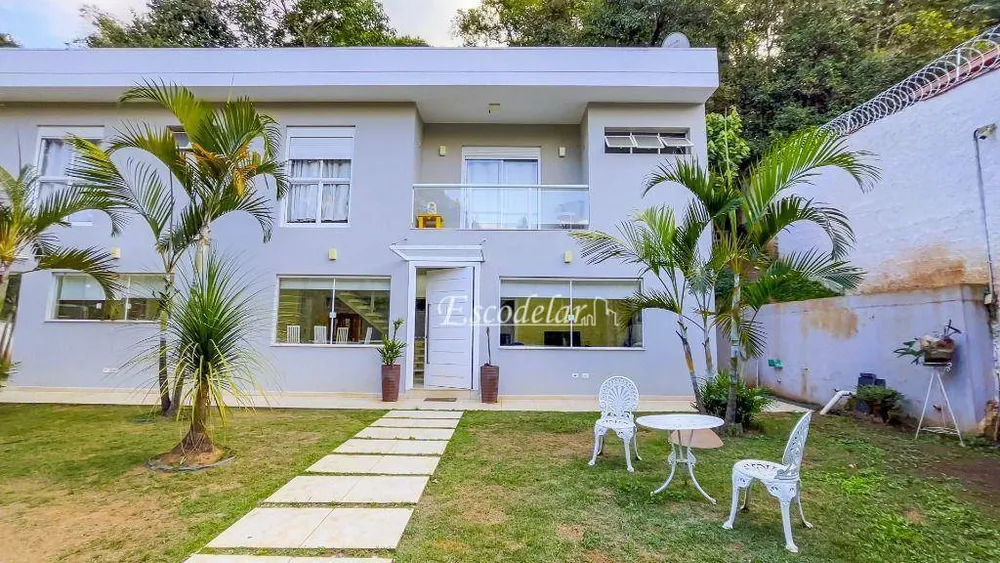 Casa, 3 quartos, 219 m² - Foto 2