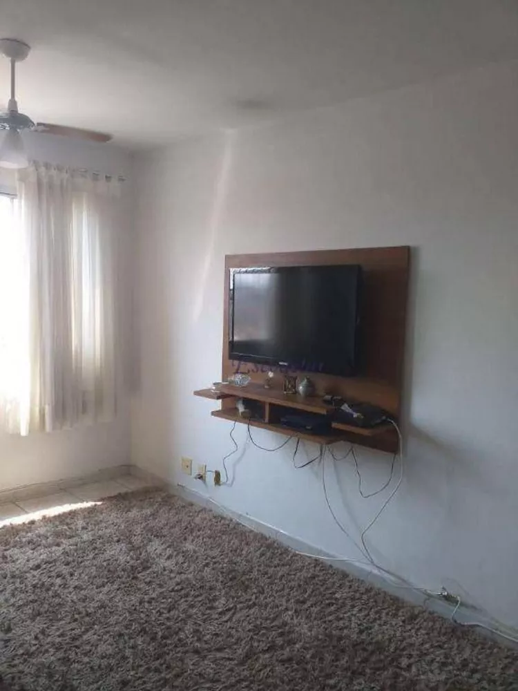 Apartamento à venda com 2 quartos, 74m² - Foto 2