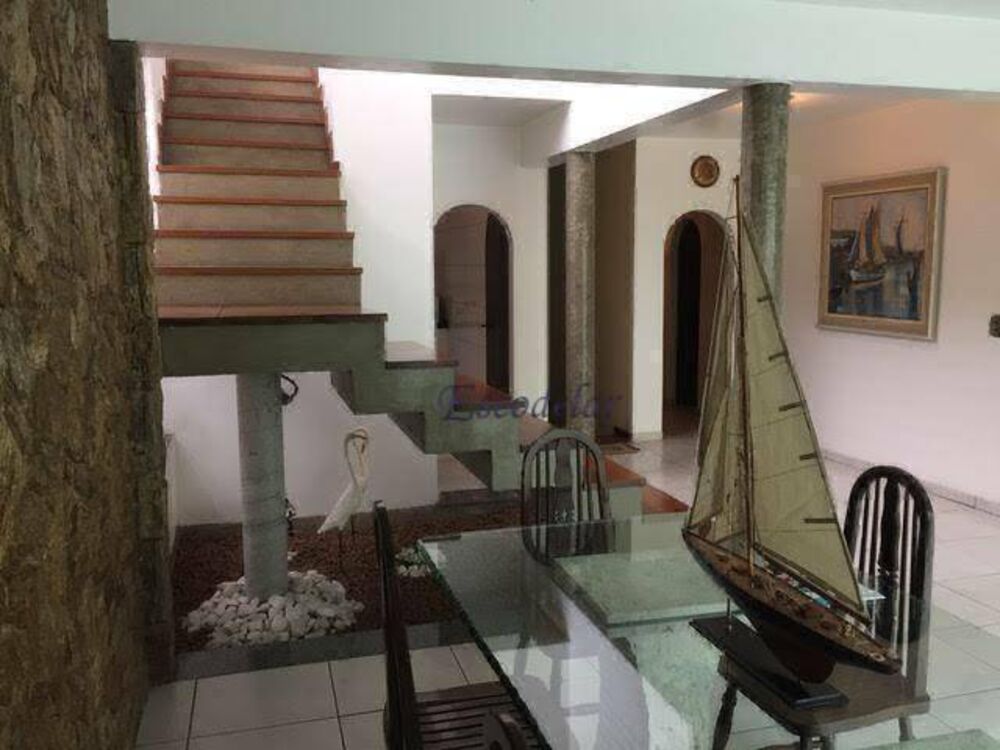 Sobrado, 4 quartos, 420 m² - Foto 2
