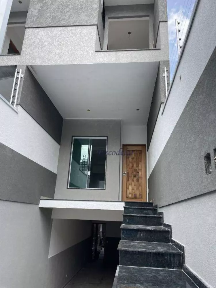 Sobrado à venda com 3 quartos, 190m² - Foto 1