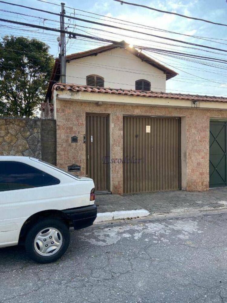 Sobrado, 3 quartos, 211 m² - Foto 1