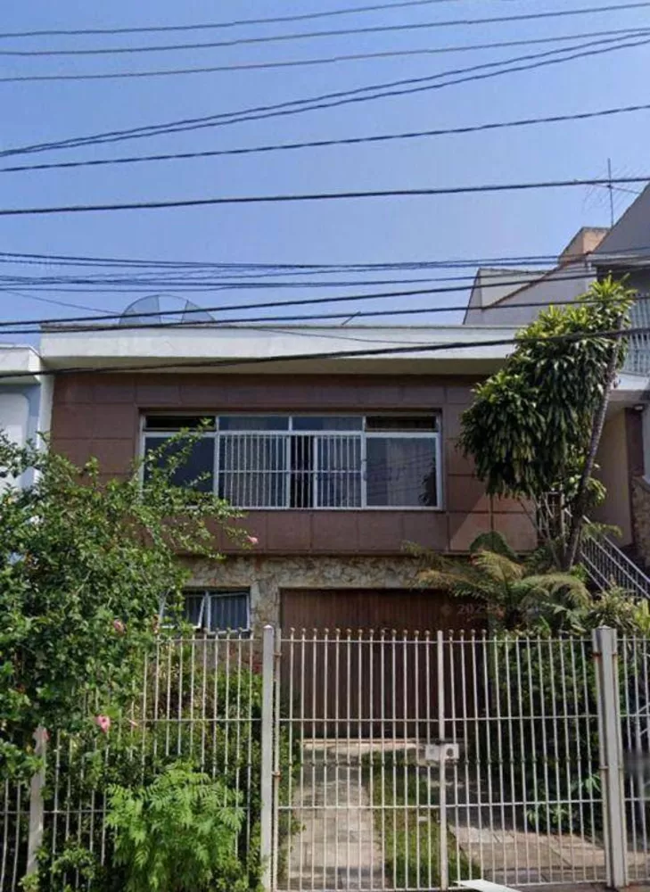 Casa para alugar com 4 quartos, 300m² - Foto 1