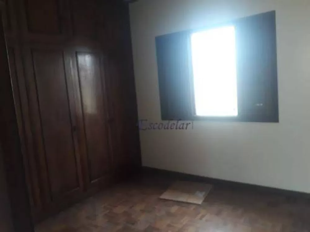 Casa para alugar com 4 quartos, 300m² - Foto 7