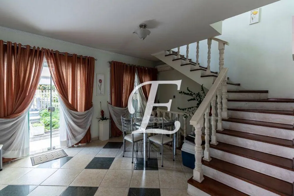 Sobrado, 3 quartos, 364 m² - Foto 1