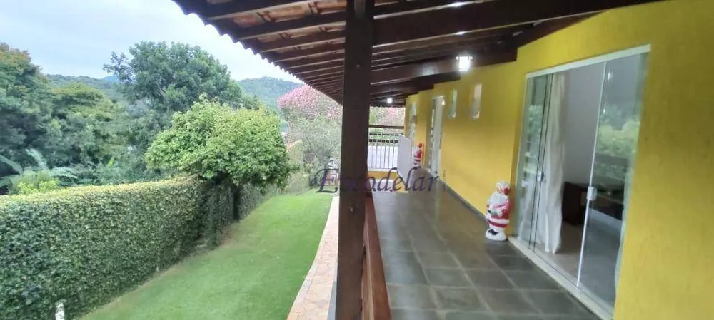 Chácara à venda com 5 quartos, 317m² - Foto 6