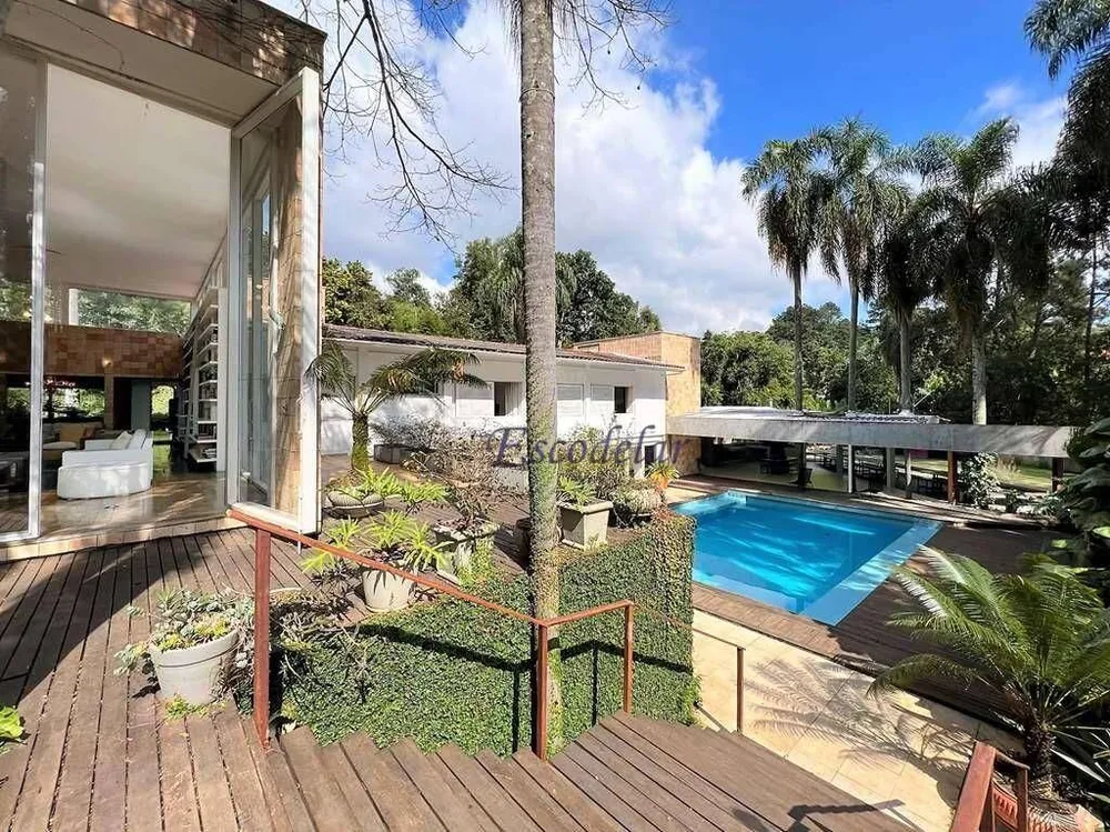 Casa, 6 quartos, 1190 m² - Foto 2