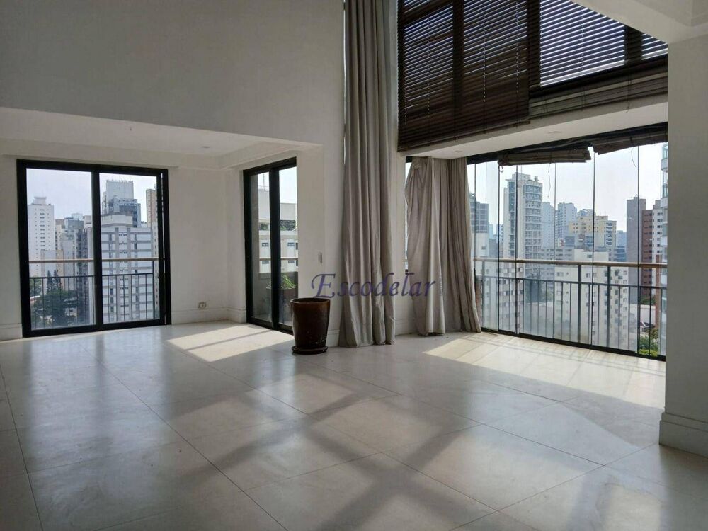 Cobertura, 3 quartos, 272 m² - Foto 2