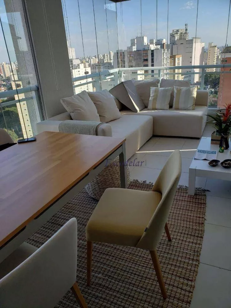 Apartamento à venda com 2 quartos, 69m² - Foto 1