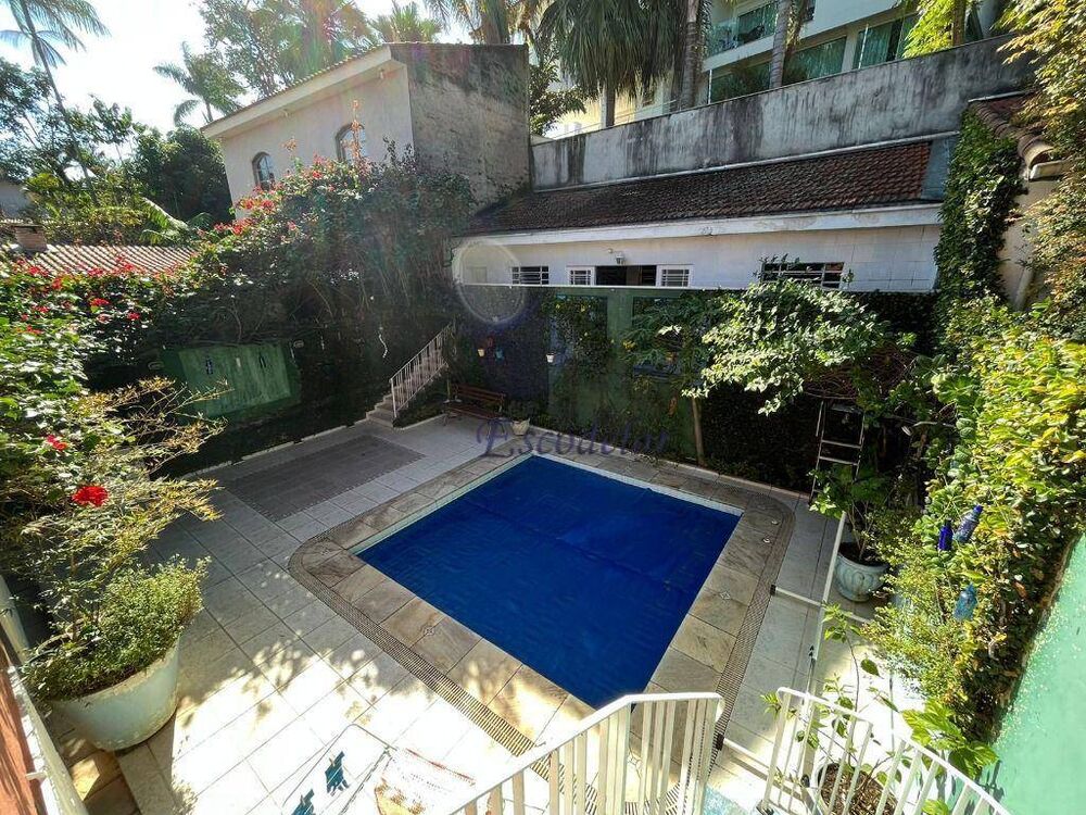Sobrado, 3 quartos, 300 m² - Foto 1