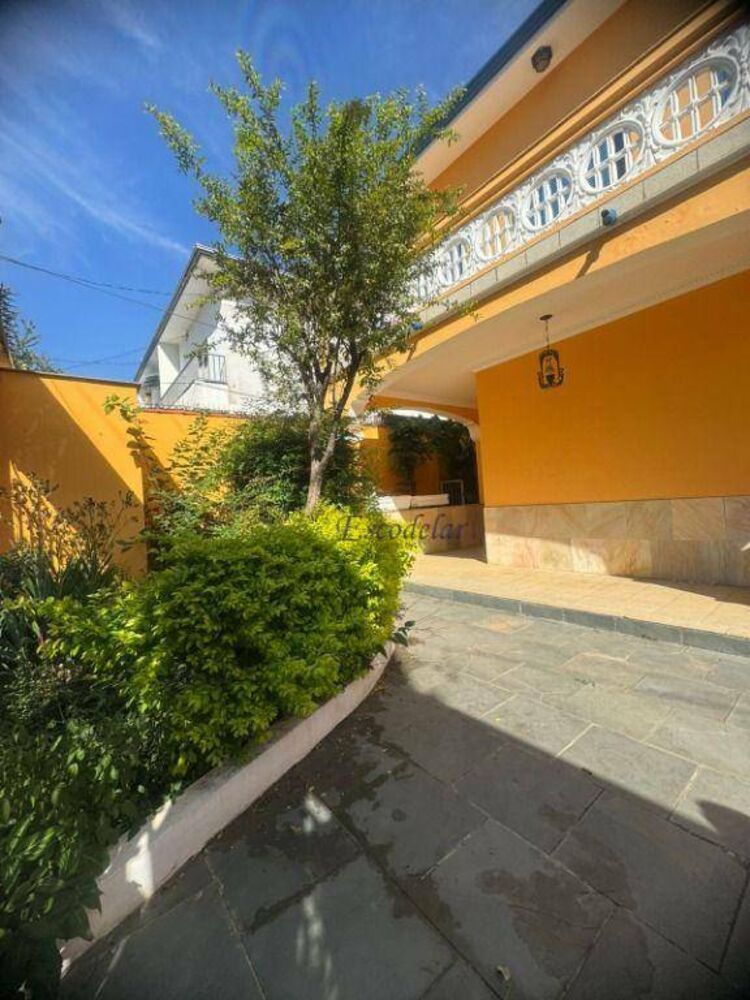 Sobrado, 3 quartos, 180 m² - Foto 1