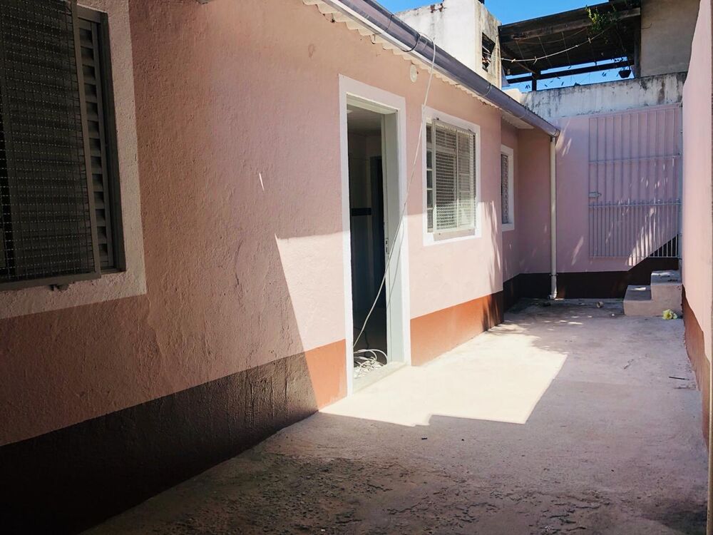 Casa, 1 quarto, 250 m² - Foto 2