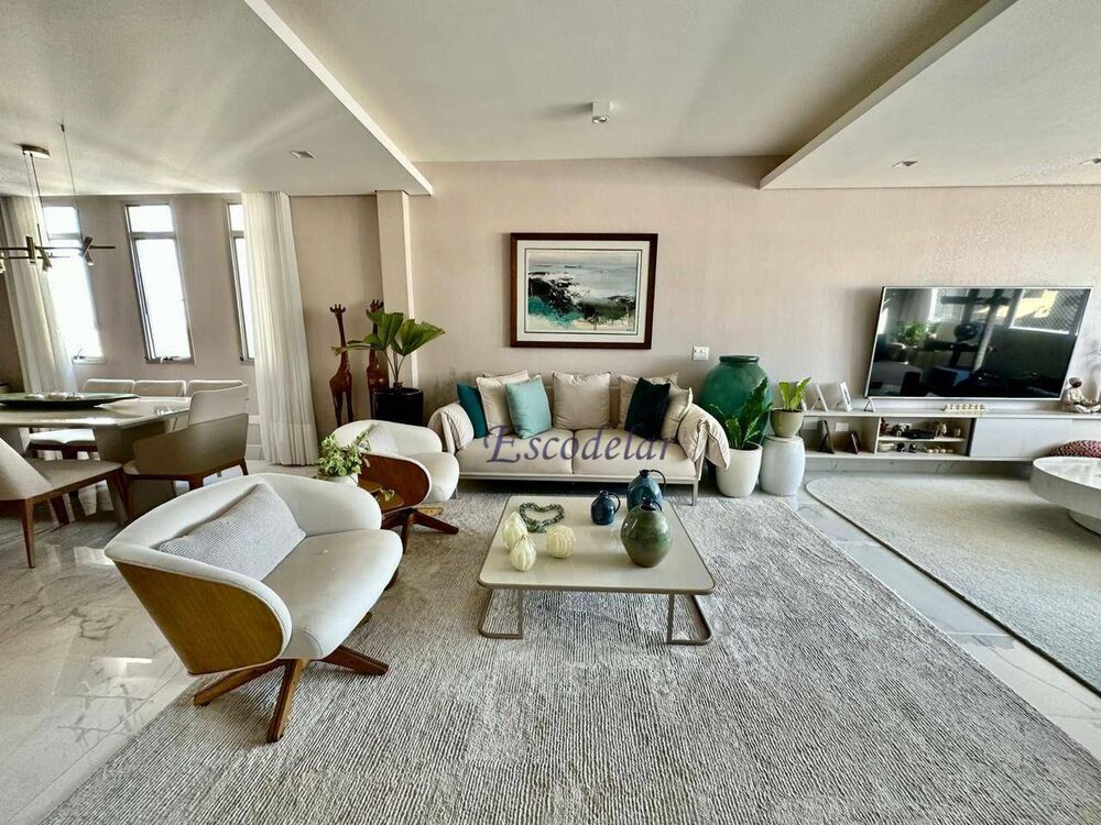 Apartamento, 3 quartos, 212 m² - Foto 1