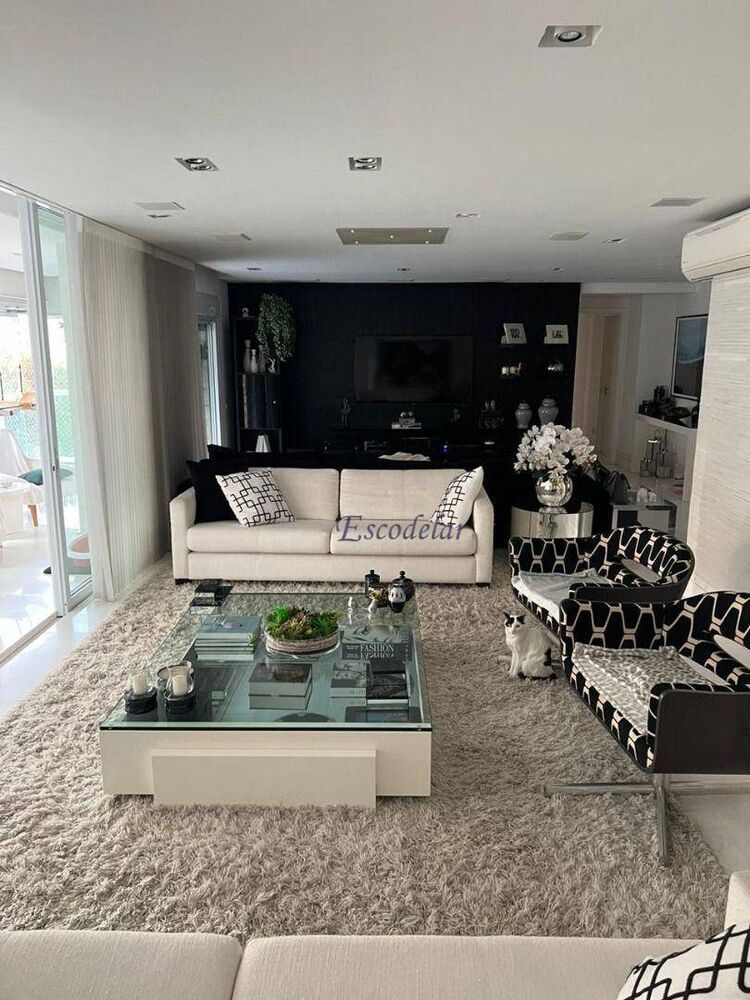 Apartamento à venda com 3 quartos, 250m² - Foto 4