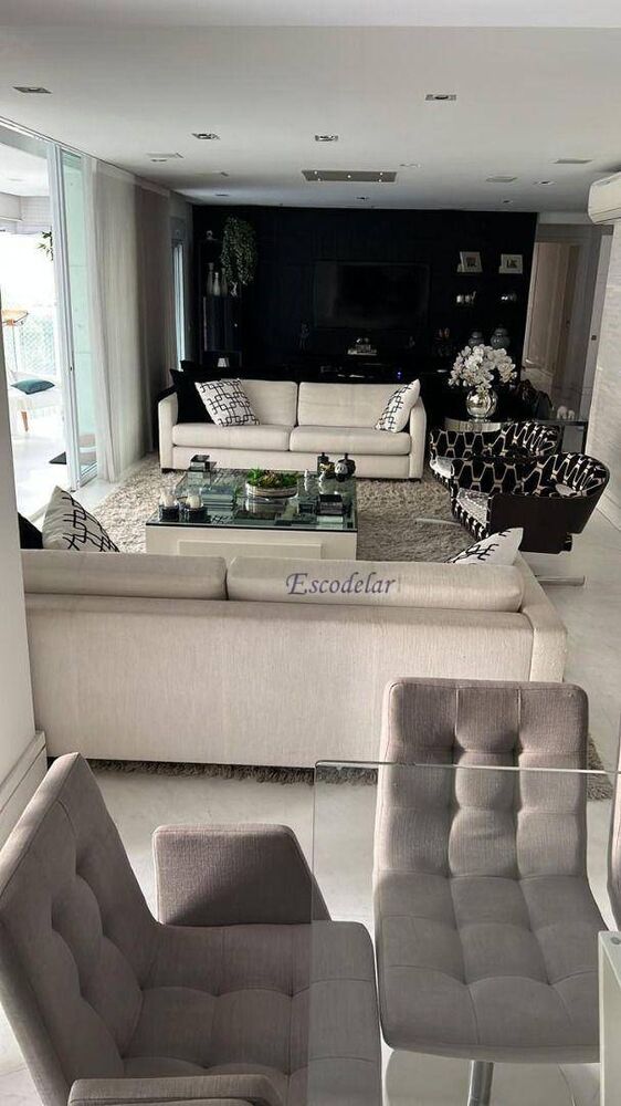 Apartamento à venda com 3 quartos, 250m² - Foto 9