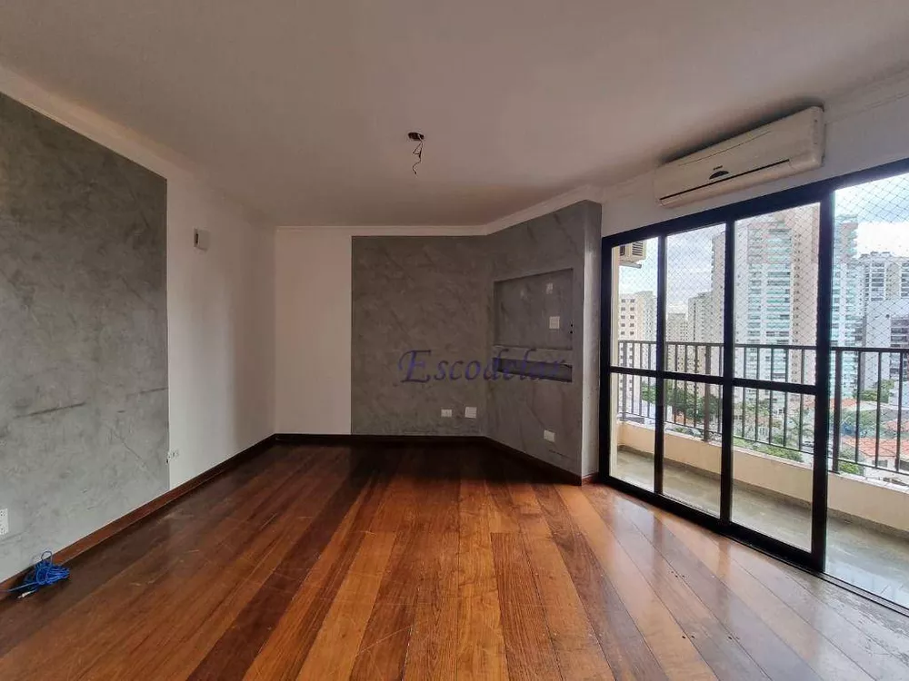 Apartamento à venda com 3 quartos, 120m² - Foto 1