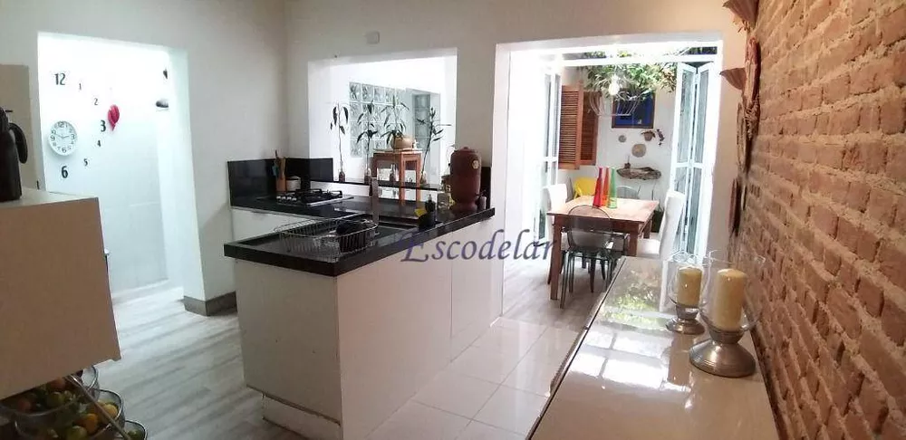 Sobrado à venda com 3 quartos, 130m² - Foto 1