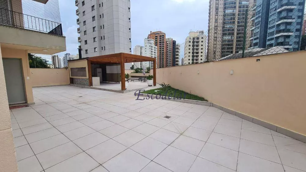 Apartamento à venda com 3 quartos, 158m² - Foto 1