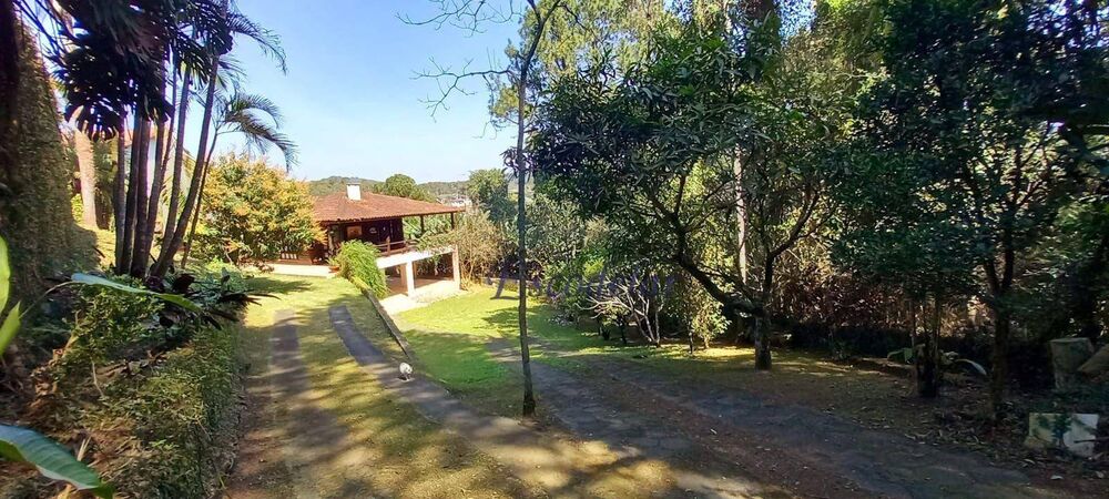 Casa, 3 quartos, 230 m² - Foto 1