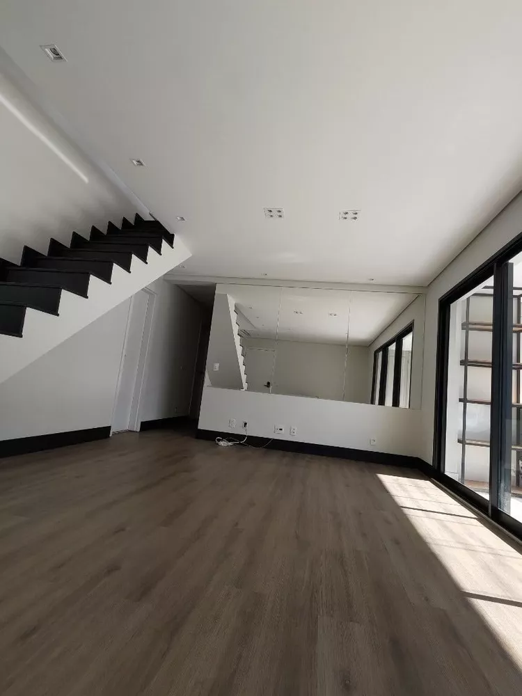 Cobertura à venda com 3 quartos, 193m² - Foto 1