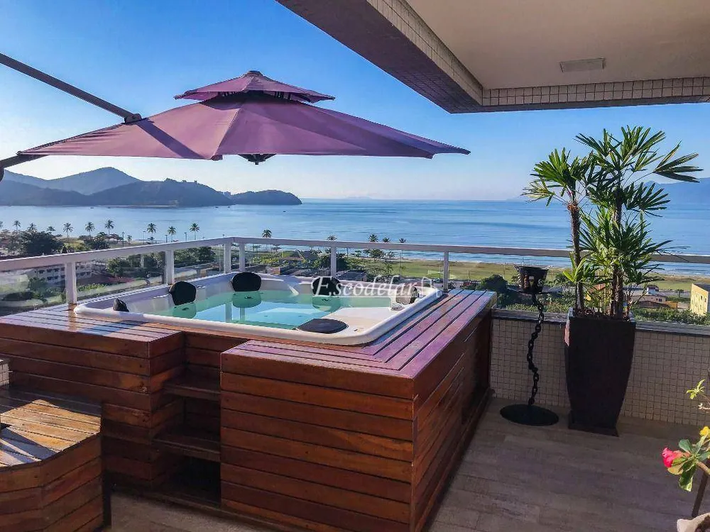 Cobertura, 3 quartos, 246 m² - Foto 1