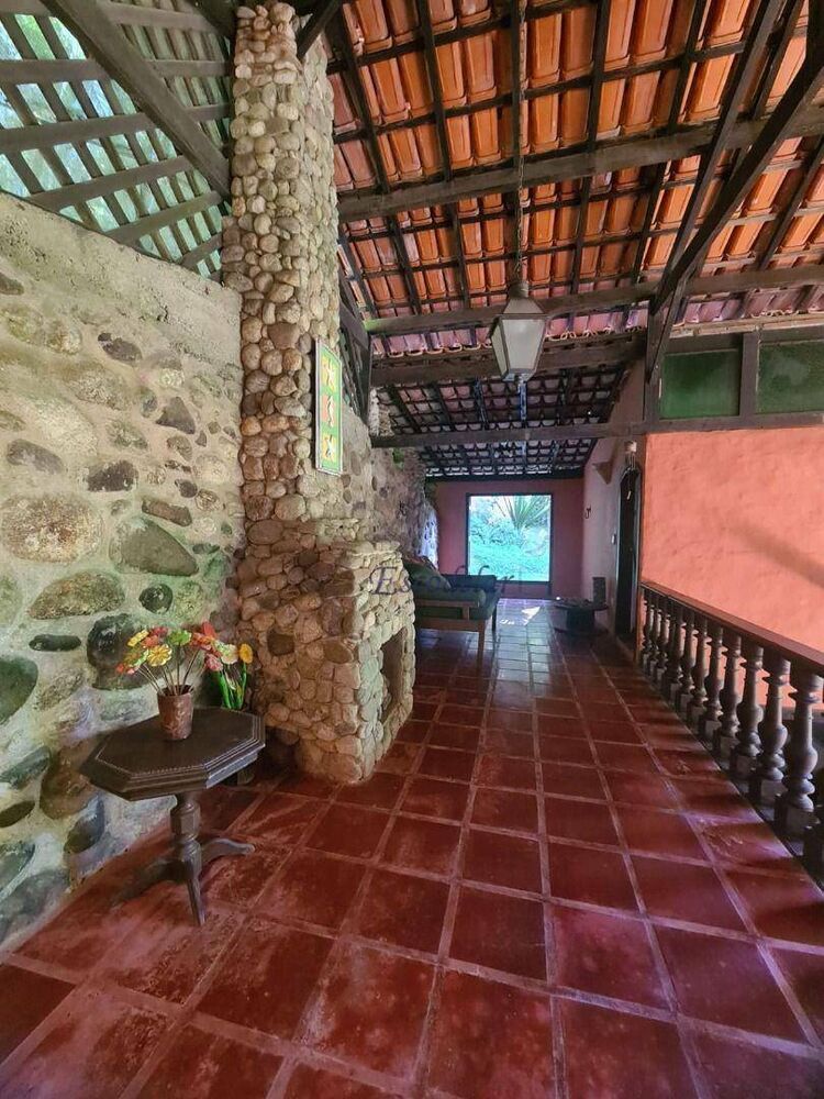 Casa à venda com 2 quartos, 154m² - Foto 4