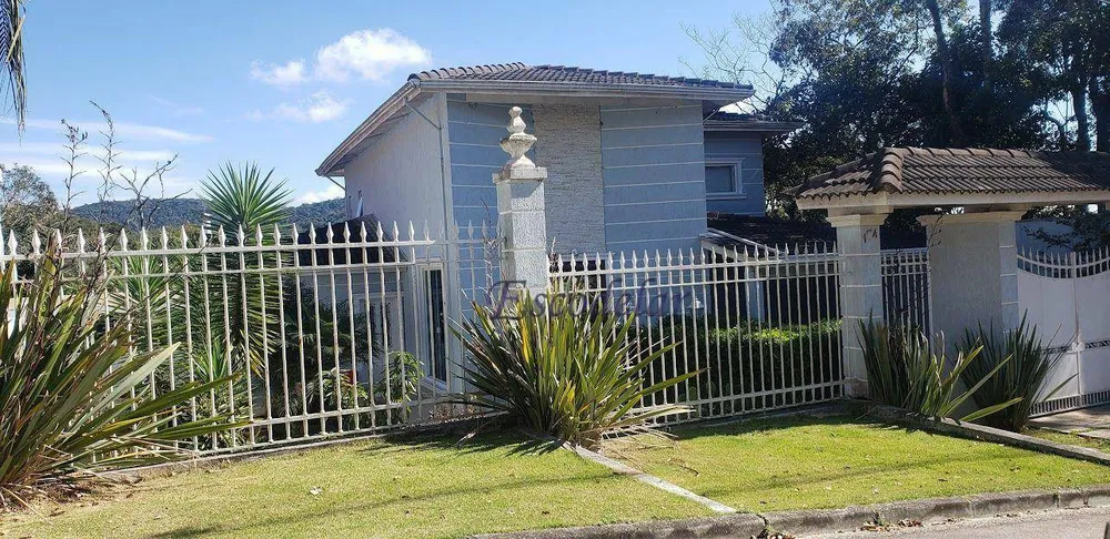 Casa, 3 quartos, 300 m² - Foto 1