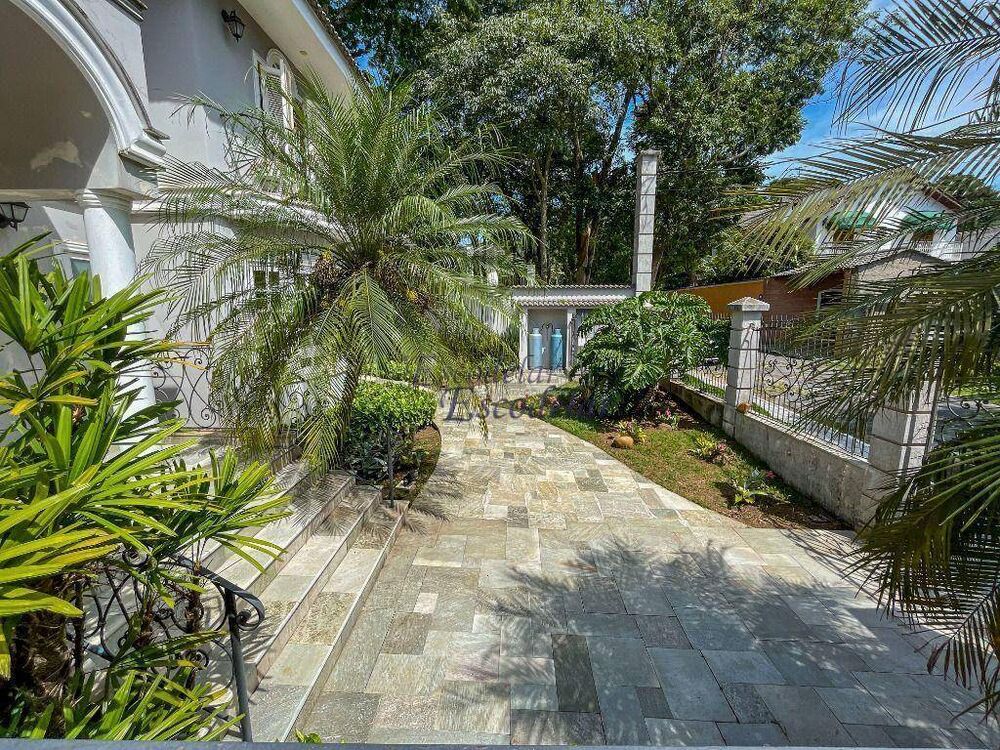 Sobrado, 4 quartos, 598 m² - Foto 1