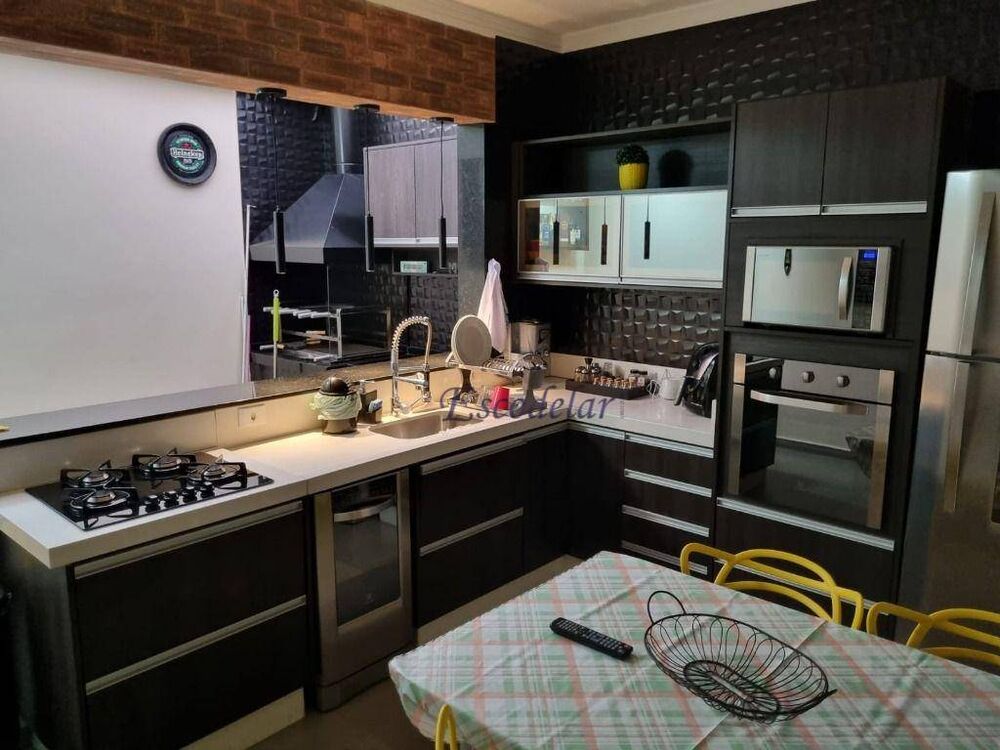 Sobrado, 3 quartos, 132 m² - Foto 2