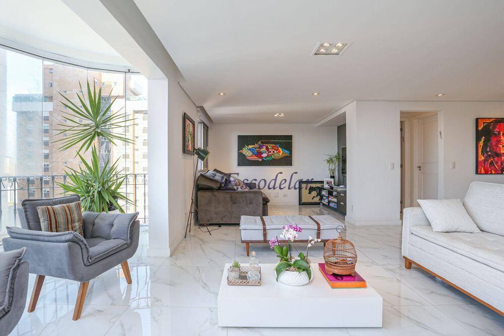 Cobertura à venda com 4 quartos, 320m² - Foto 1