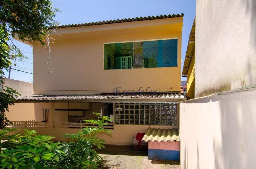 Sobrado à venda com 4 quartos, 150m² - Foto 3